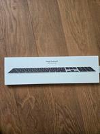 Apple Magic Keyboard, Azerty, Ophalen of Verzenden, Zo goed als nieuw, Draadloos