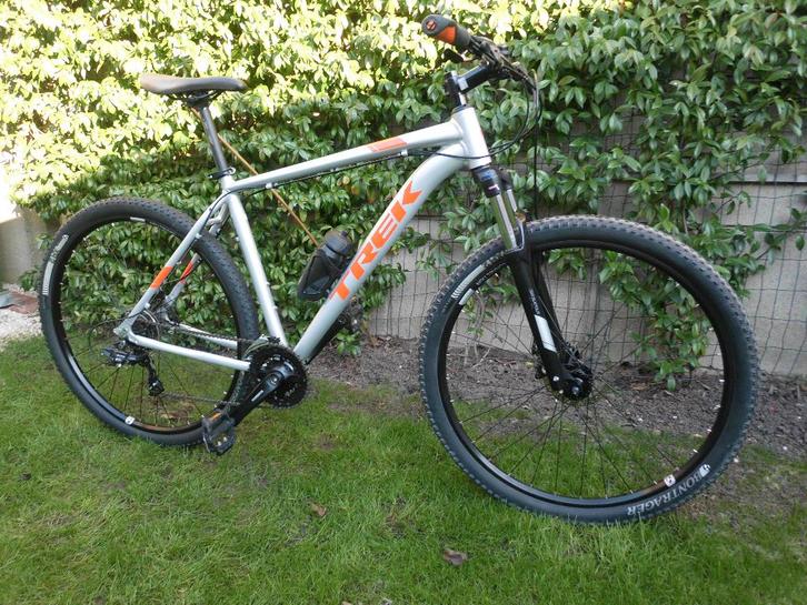 Trek marlin 5, Fietsen en Brommers, Fietsen | Heren | Sportfietsen en Toerfietsen, Zo goed als nieuw, Overige merken, Meer dan 20 versnellingen