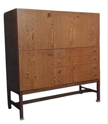 Vintage Wenge Highboard bardressoir uit de jaren 60  beschikbaar voor biedingen