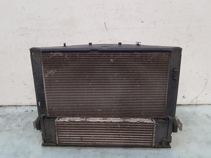 RADIATEUR COMPLEET BMW 1 serie (F20) (01-2010/06-2019), Auto-onderdelen, Airco en Verwarming, BMW, Gebruikt