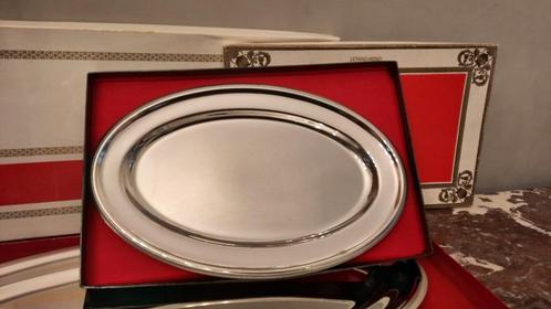 Roestvrijstalen dienbladen, Huis en Inrichting, Woonaccessoires | Dienbladen, Zo goed als nieuw, Metaal, Ovaal, Ophalen of Verzenden
