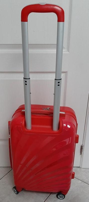 Reiskoffer/ trolley/ als nieuw, Handtassen en Accessoires, Koffers, Wieltjes, Hard kunststof, Ophalen of Verzenden, Zo goed als nieuw