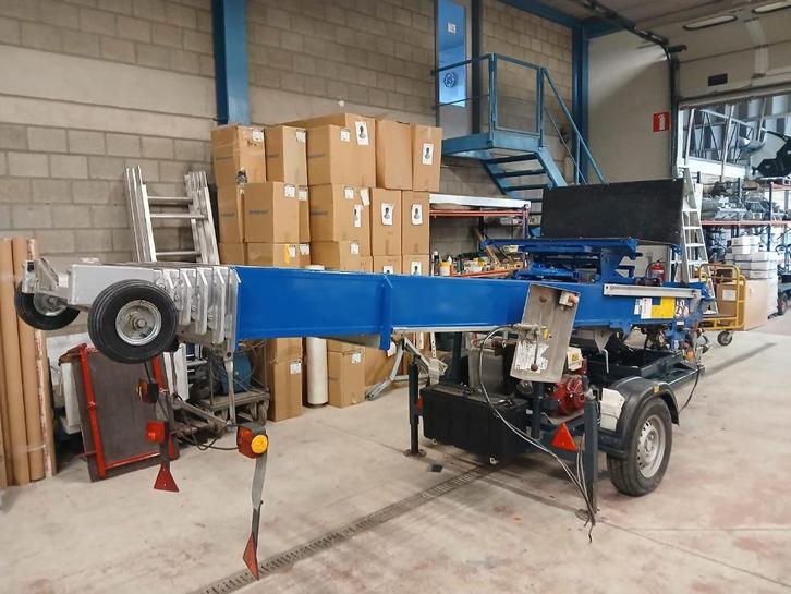 Bocker Ladderlift ZGAN 20m | Bouw, Dak € 7750 excl.btw, Bricolage & Construction, Monte-charges, Comme neuf, Ascenseur de chantier