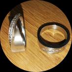 2 DAMESRINGEN MET STEENTJES, Ophalen of Verzenden, Zo goed als nieuw, Zilver, Zilver