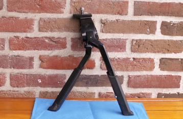 Fietsstaander, fietsstandaard, dubbele steun. beschikbaar voor biedingen