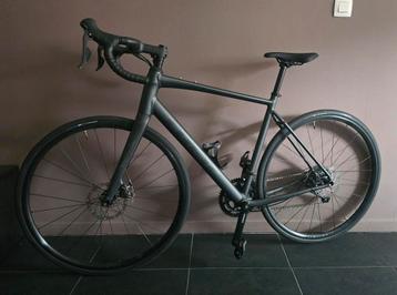 Trek Domane AL 2 Gen 4 (M56) – Matte Lithium Grey – garantie beschikbaar voor biedingen