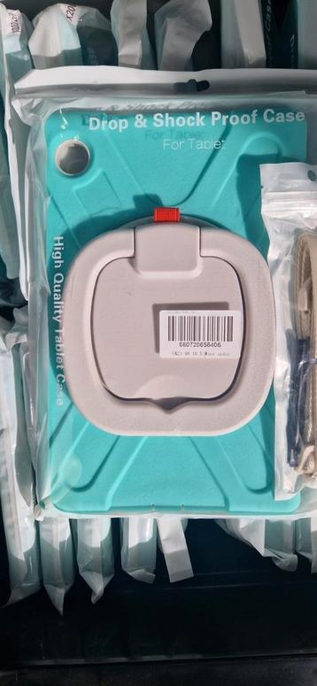 Lot 25 tablet hoesjes beschikbaar voor biedingen