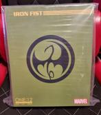 Mezco one 12 Iron Fist 1/12 Marvel, Enlèvement ou Envoi, Neuf