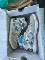 Tennis Nike unisex taille 42, Sports & Fitness, Tennis, Envoi, Comme neuf, Chaussures, Nike