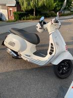 Vespa GTS 300 Supersport uit 2021, Ophalen, Zo goed als nieuw