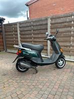 Piaggio SKR 172 A1 BELGISCHE PAPIEREN, Motoren, Scooter, Particulier, 172 cc, 11 kW of minder