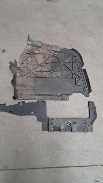Achterbumper montageplaat onderzijde achter voor M pakket BM, Ophalen of Verzenden, Gebruikt, BMW