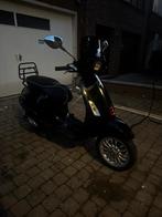 Vespa sprint A klasse, Ophalen, Zo goed als nieuw, Benzine, Vespa