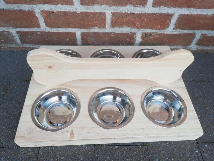 Nieuwe houten Puppy drinkbakjes 6 delig 40€
Drinkbakjes 6 de, Dieren en Toebehoren, Hondenvoerbakken en Drinkbakken, Nieuw, Ophalen