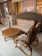 Rotan 4 deling salon met tafel en kussens, Tuin en Terras, Tuinsets en Loungesets, Ophalen, Zo goed als nieuw, Rotan