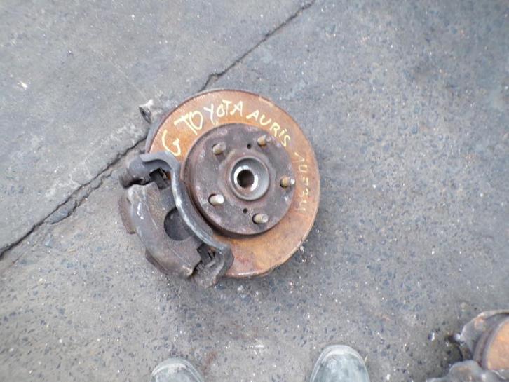 Moyeu avant droit Toyota Auris 1.4D4D 2006-2010 LP/14734, Autos : Pièces & Accessoires, Suspension & Châssis, Toyota, Utilisé