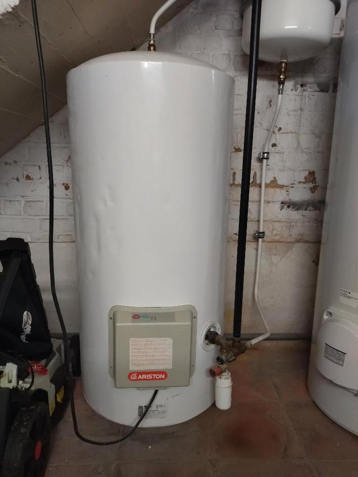 BALLON SANITAIRE 200L ARISTON, Doe-het-zelf en Bouw, Chauffageketels en Boilers, Gebruikt, Ophalen