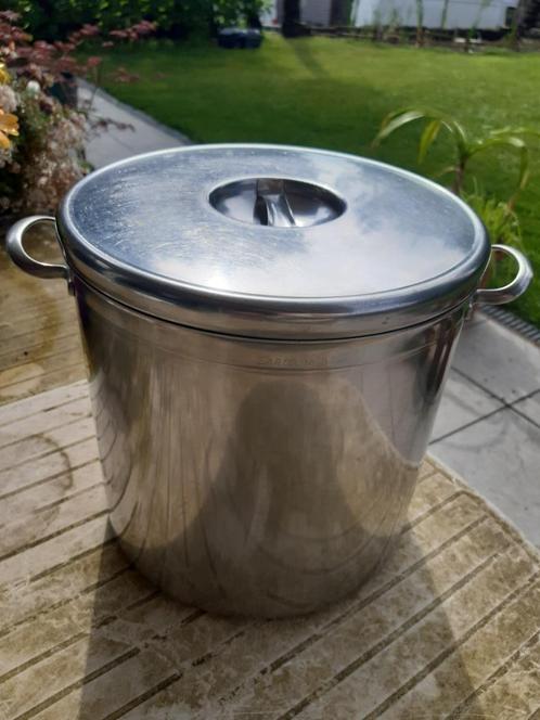 Grote inox soepketel 10 L en steelpannetje, Huis en Inrichting, Keuken | Potten en Pannen, Gebruikt, Kookpan of Snelkookpan, Inox