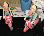 2 donald ducks op vespa brommer hout nieuw, Ophalen, Donald Duck, Nieuw, Beeldje of Figuurtje