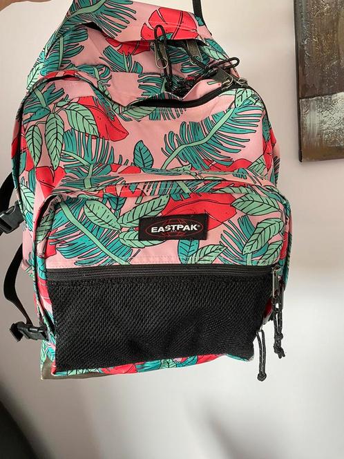 Eastpak rugzaktas voor meisjes, Handtassen en Accessoires, Tassen | Schooltassen, Zo goed als nieuw, Rugtas, 30 tot 40 cm, 40 tot 50 cm
