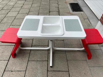 Originele LEGO speeltafel met bouwplaten beschikbaar voor biedingen