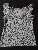Wit T-shirt met zwarte vlekjes (Hema – Maat 98), Kinderen en Baby's, Meisje, Ophalen of Verzenden, Zo goed als nieuw, Shirt of Longsleeve