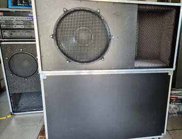 ZEER ZWARE BASKASTEN 1500W RMS RCF