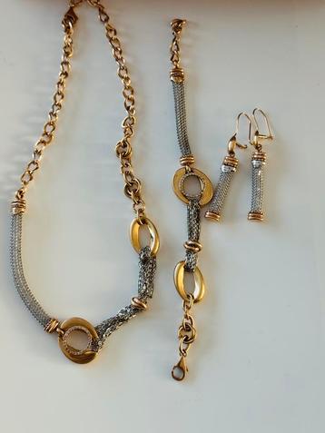 Prachtige Swarovski set van 18 karaat goud beschikbaar voor biedingen