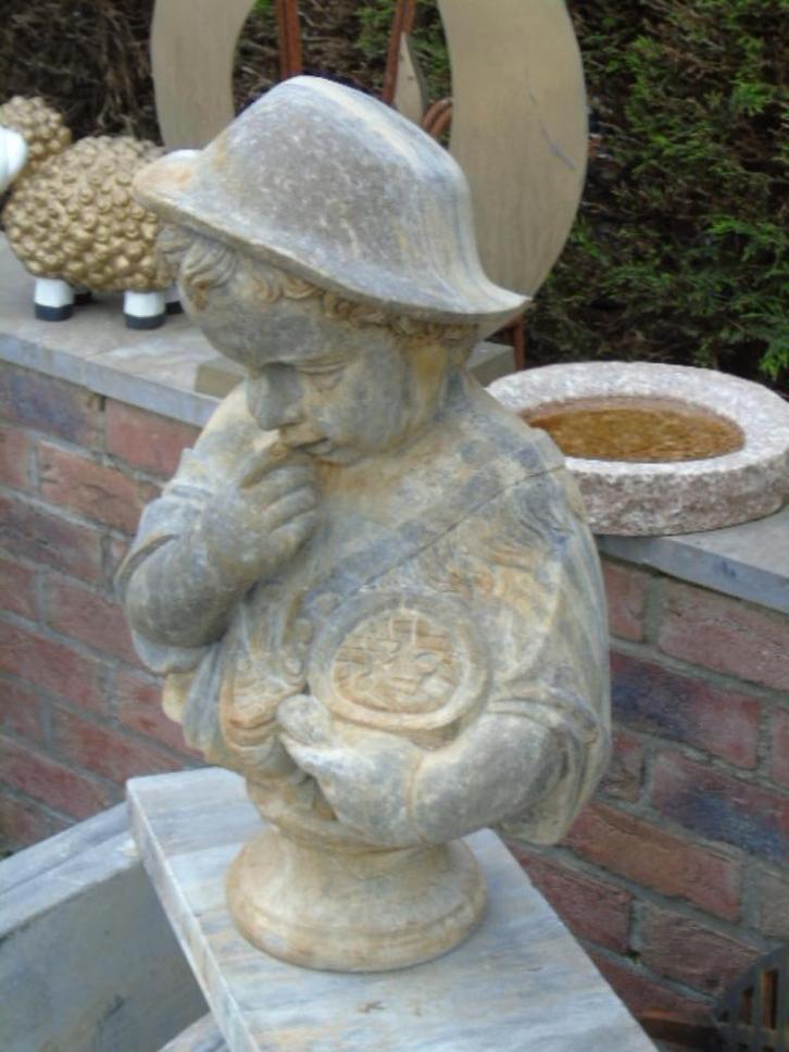 Buste van een jongen in blauwe steen, Arduin, Tuin en Terras, Tuinwanddecoratie, Nieuw, Ophalen