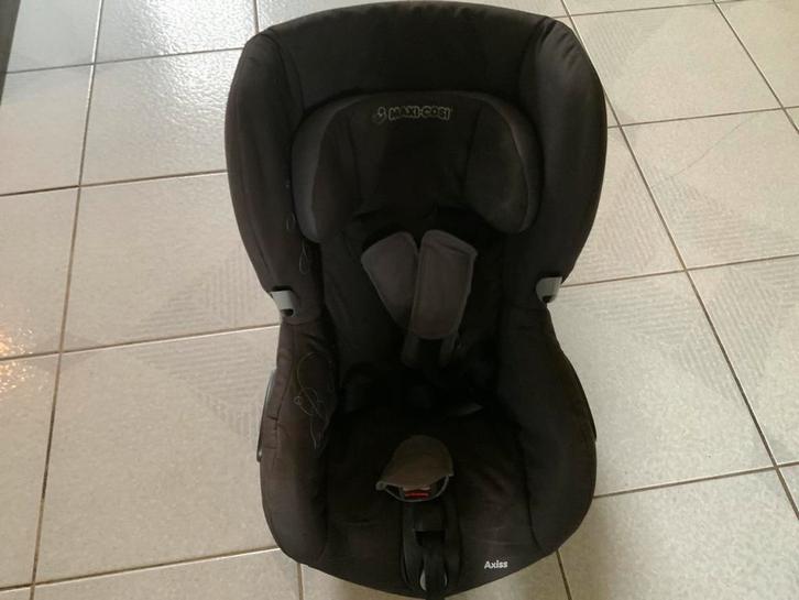 Autostoeltje „Axiss”, Kinderen en Baby's, Autostoeltjes, Zo goed als nieuw, Autogordel, Ophalen