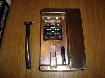 Schick Advantage mechanisch scheerapparaat - 2 mesjes beschikbaar voor biedingen