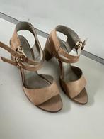 piure 38, Kleding | Dames, Schoenen, Beige, Ophalen of Verzenden, Schoenen met hoge hakken, Piure