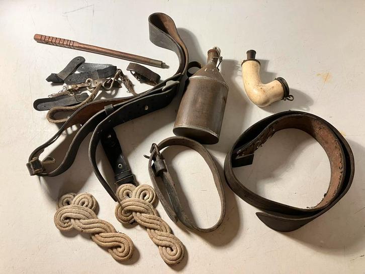 Militair uitrusting België - eind 19de eeuw, Antiek en Kunst, Antiek | Kleding en Textiel, Ophalen of Verzenden