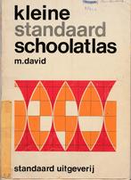 Kleine schoolatlas, Boeken, Ophalen of Verzenden, Gelezen