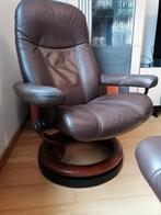 2 fauteuils Stressless Ekornes avec ses 2 reposes pieds dans, Ophalen, Minder dan 75 cm, Hout, Zo goed als nieuw