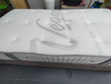 Revor matras 200x100 beschikbaar voor biedingen