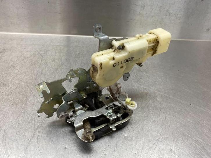 PORTIERSTANGEN RECHTS VOOR Isuzu D-Max (01-2002/05-2012), Auto-onderdelen, Overige Auto-onderdelen, Overige automerken, Gebruikt