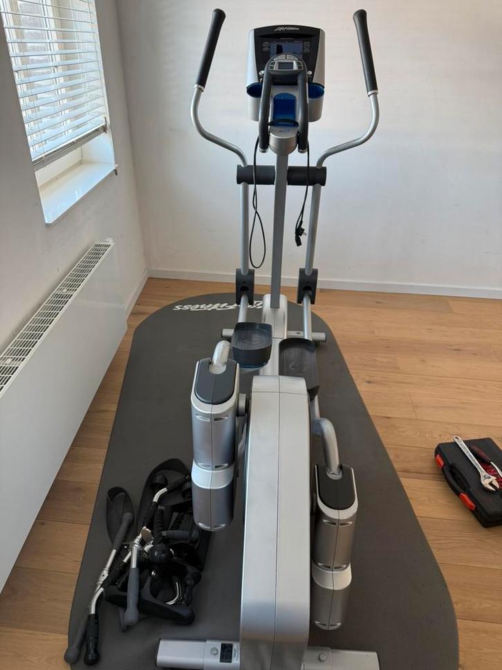 Life Fitness X8 crosstrainer, Sport en Fitness, Fitnessapparatuur, Zo goed als nieuw, Ophalen