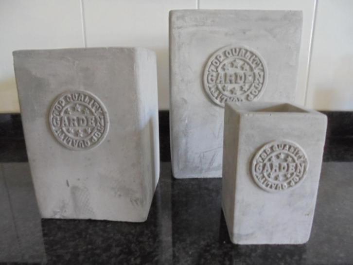 BLOEMPOT KUBUS GARDEN BETON LOOK 3 DLG Nieuw, Tuin en Terras, Bloempotten, Nieuw, Beton, Binnen, Balkon, Minder dan 40 cm, Minder dan 25 cm