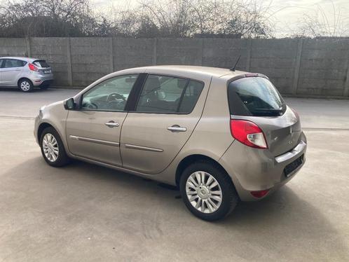 Renault Clio 1.2 benzine 2010 met 133000km*perfect*airco*gar, Auto's, Renault, Bedrijf, Te koop, Clio, ABS, Airbags, Airconditioning