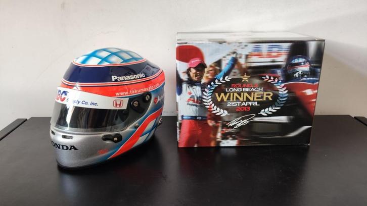 Takuma Sato 1/2 Mini helm Indycar First Win 2013, Hobby en Vrije tijd, Modelauto's | Overige schalen, Zo goed als nieuw, Overige typen