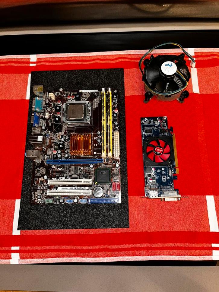️ Retro pc Set LGA775 – ASUS + Pentium Dual + Radeon GPU –, Computers en Software, Vintage Computers, Ophalen of Verzenden