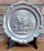 Tinnen bord - 2 paardenkoppen - 90% Tin - € 25, Antiek en Kunst, Antiek | Tin, Ophalen of Verzenden