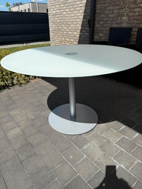Eettafel rond melkglas, Huis en Inrichting, Tafels | Statafels, Gebruikt, Ophalen