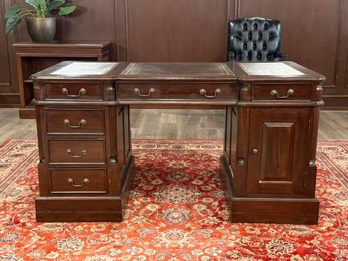 Klassiek Engels bureau #511, Huis en Inrichting, Bureaus, Zo goed als nieuw, Bureau, Ophalen of Verzenden