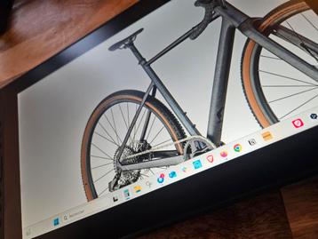 HUION KAMVAS Pro 13 Tablette Graphique avec Ecran HD 13.3 Po beschikbaar voor biedingen