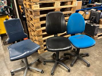 Werkstoel werkstoelen op wielen bureaustoel werkplaatsstoel beschikbaar voor biedingen
