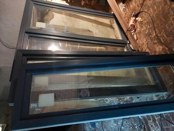 Chassis et portes beschikbaar voor biedingen
