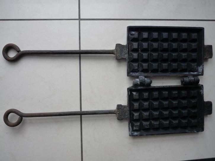 Moule à gaufres ancien en fonte, Antiquités & Art, Antiquités | Outils & Instruments, Enlèvement ou Envoi