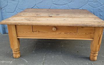 Très belle table basse ancienne  beschikbaar voor biedingen